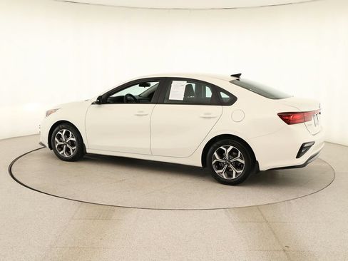 Used 2020 Kia Forte LXS FWD image 3