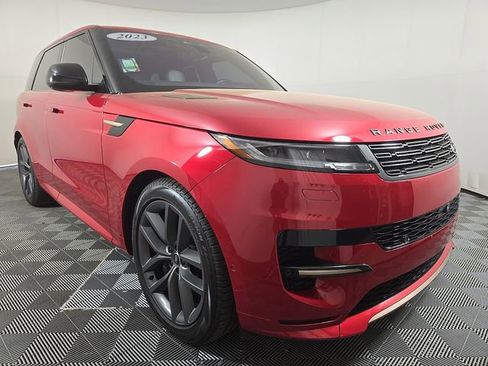 Used 2023 Land Rover Range Rover Sport SE Dynamic image 4