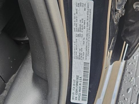 Used 2021 RAM 1500 Laramie AWD/4WD image 26