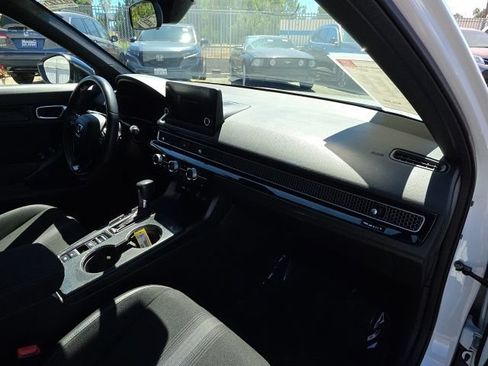 Used 2022 Honda Civic Sport image 16
