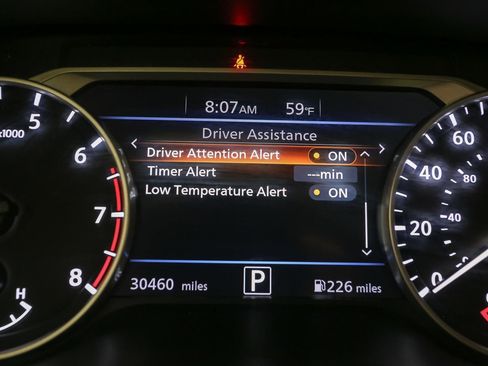 Used 2020 Nissan Sentra SV FWD image 40