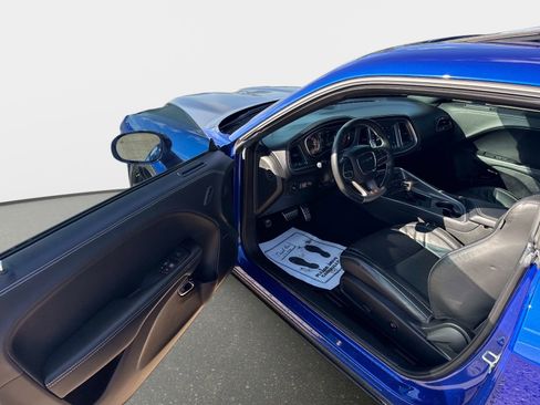 Used 2021 Dodge Challenger SRT Hellcat image 10