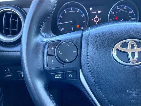 Used 2018 Toyota RAV4 XLE image 23