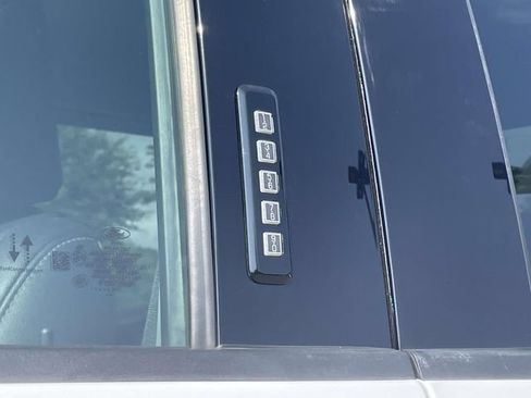 Certified 2022 Ford F150 Lariat w/ Equipment Group 501A Mid AWD/4WD image 11
