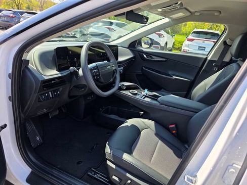New 2026 Kia EV6 Wind AWD/4WD image 13