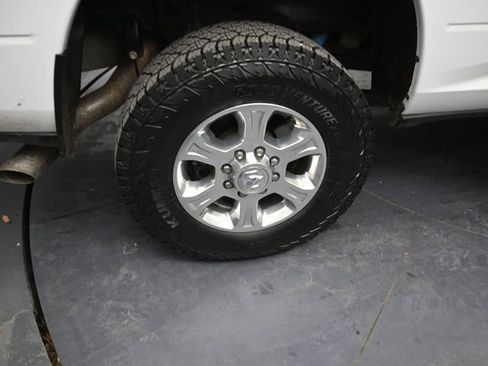 Used 2024 RAM 2500 Big Horn w/ Off Road Package image 9