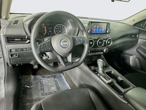 Used 2024 Nissan Sentra S FWD image 11