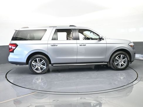 Used 2023 Ford Expedition Max Limited image 7