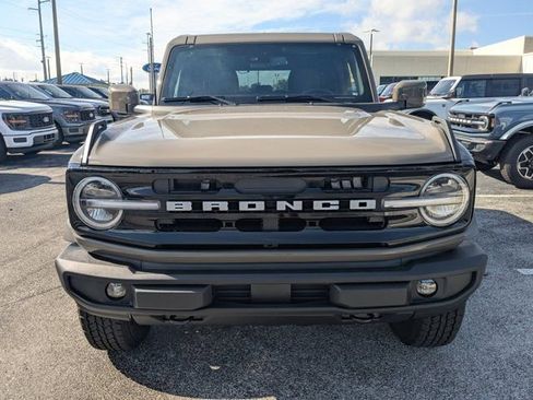 New 2025 Ford Bronco Outer Banks image 9