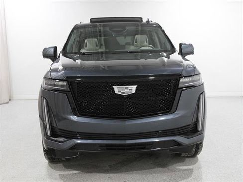 Used 2021 Cadillac Escalade Sport Platinum image 2