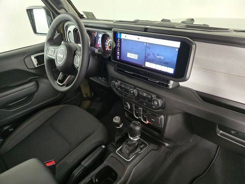 New 2026 Jeep Gladiator Sport image 28