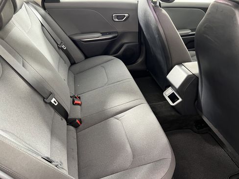 Used 2025 Kia K4 LX image 23