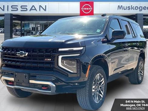 Used 2025 Chevrolet Tahoe Z71 AWD/4WD image 3