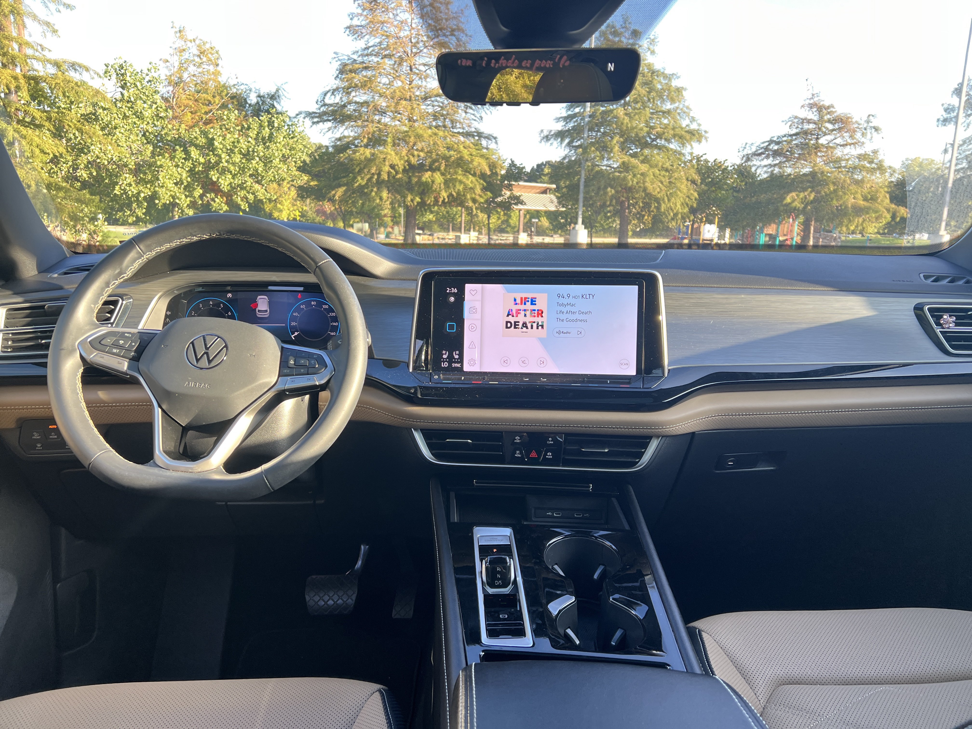 Used 2024 Volkswagen Atlas Cross Sport SE w/ Panoramic Sunroof Package FWD image 24