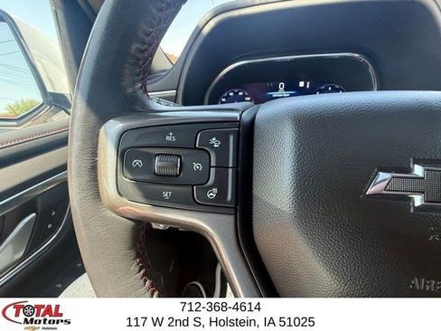Used 2022 Chevrolet Suburban RST w/ Luxury Package AWD/4WD image 20
