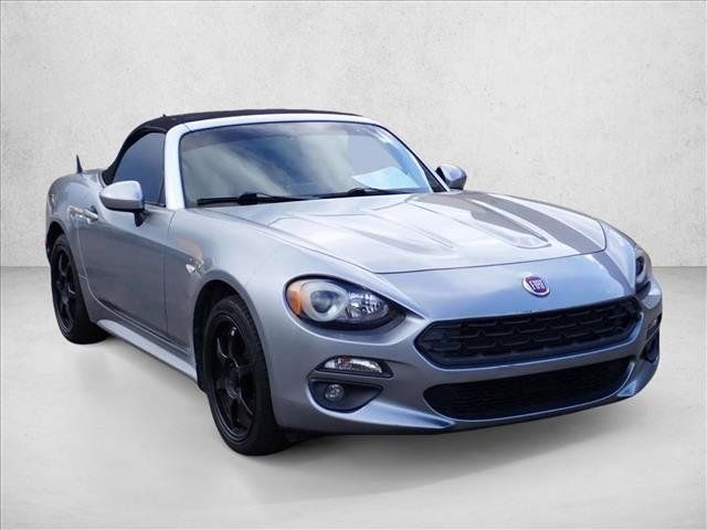 Used 2017 FIAT 124 Spider Lusso RWD image 12