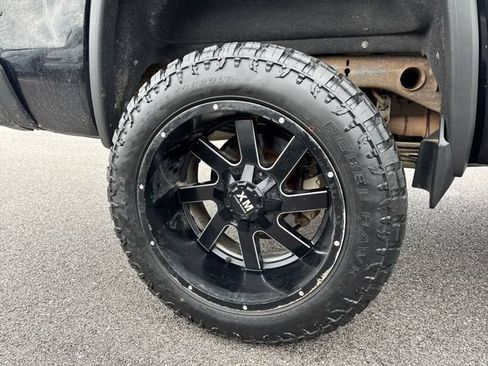 Used 2015 GMC Sierra 1500 SLT w/ SLT Crew Cab Value Package AWD/4WD image 30