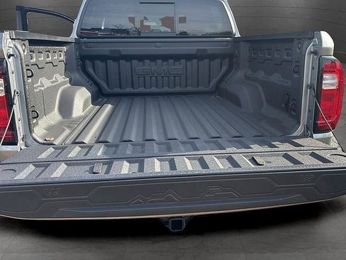 New 2025 GMC Canyon AT4 w/ AT4X Package AWD/4WD image 28