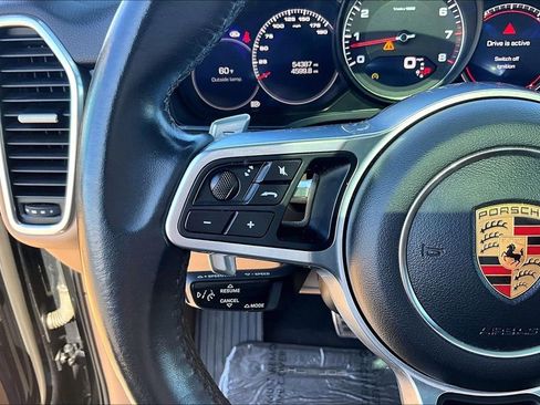 Certified 2021 Porsche Cayenne S image 19