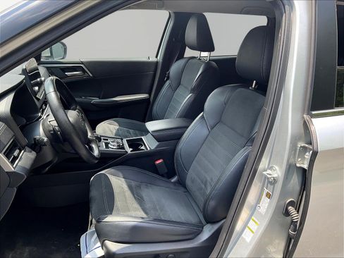 Used 2024 Mitsubishi Outlander SE Black Edition AWD/4WD image 21