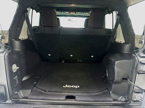 Used 2013 Jeep Wrangler Unlimited Sahara w/ Connectivity Group image 22