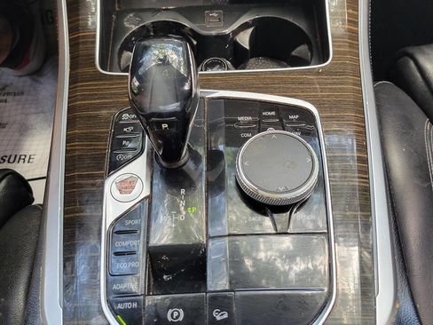Used 2019 BMW X5 xDrive40i w/ Convenience Package AWD/4WD image 22