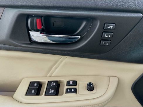 Used 2018 Subaru Outback 2.5i Limited image 17