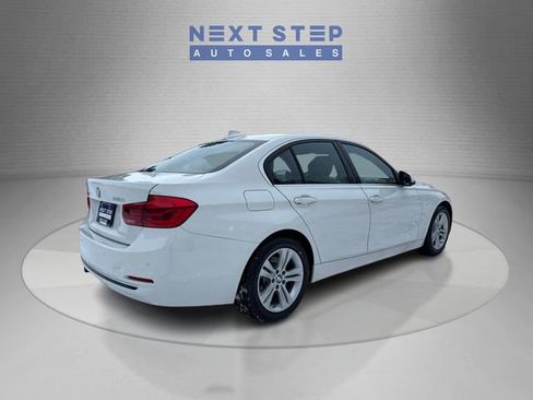 Used 2017 BMW 330i xDrive Sedan AWD/4WD image 8