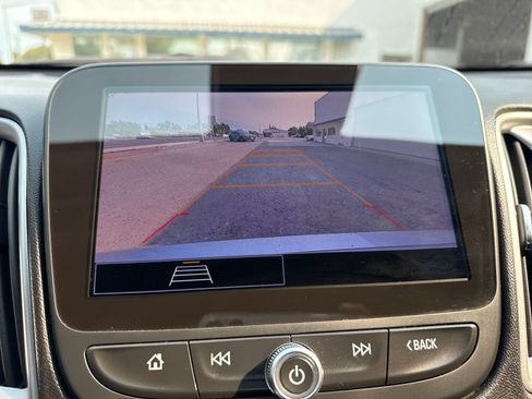 Used 2024 Chevrolet Malibu LT FWD image 20
