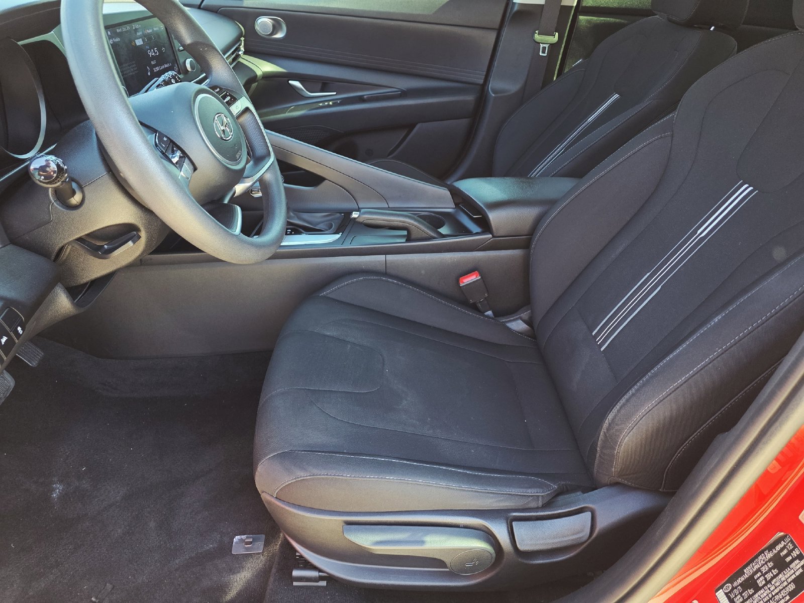 Used 2022 Hyundai Elantra SEL FWD image 13