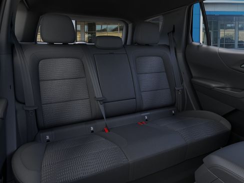 New 2026 Chevrolet Equinox LT AWD/4WD image 18