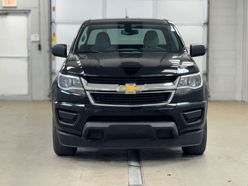 Used 2020 Chevrolet Colorado W/T image 2