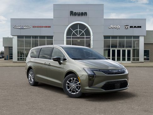 New 2027 Chrysler Pacifica Select FWD image 47