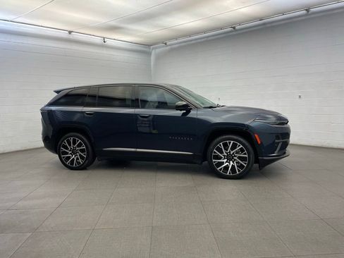 New 2025 Jeep Wagoneer S Limited image 2