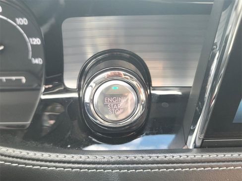 Used 2022 Lincoln Corsair Standard w/ Equipment Group 101A image 27