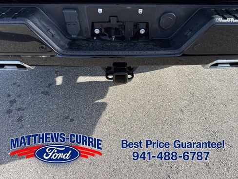 Used 2024 GMC Sierra 1500 AT4 w/ Technology Package AWD/4WD image 12