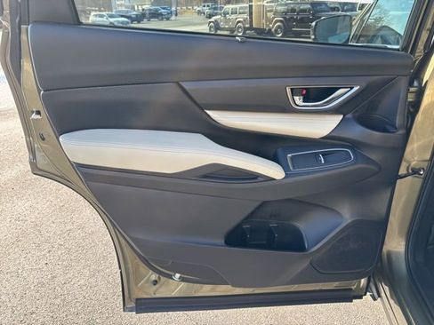 Used 2024 Subaru Ascent Limited image 14