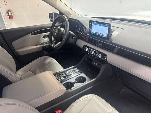 Used 2025 Honda Pilot Touring image 26