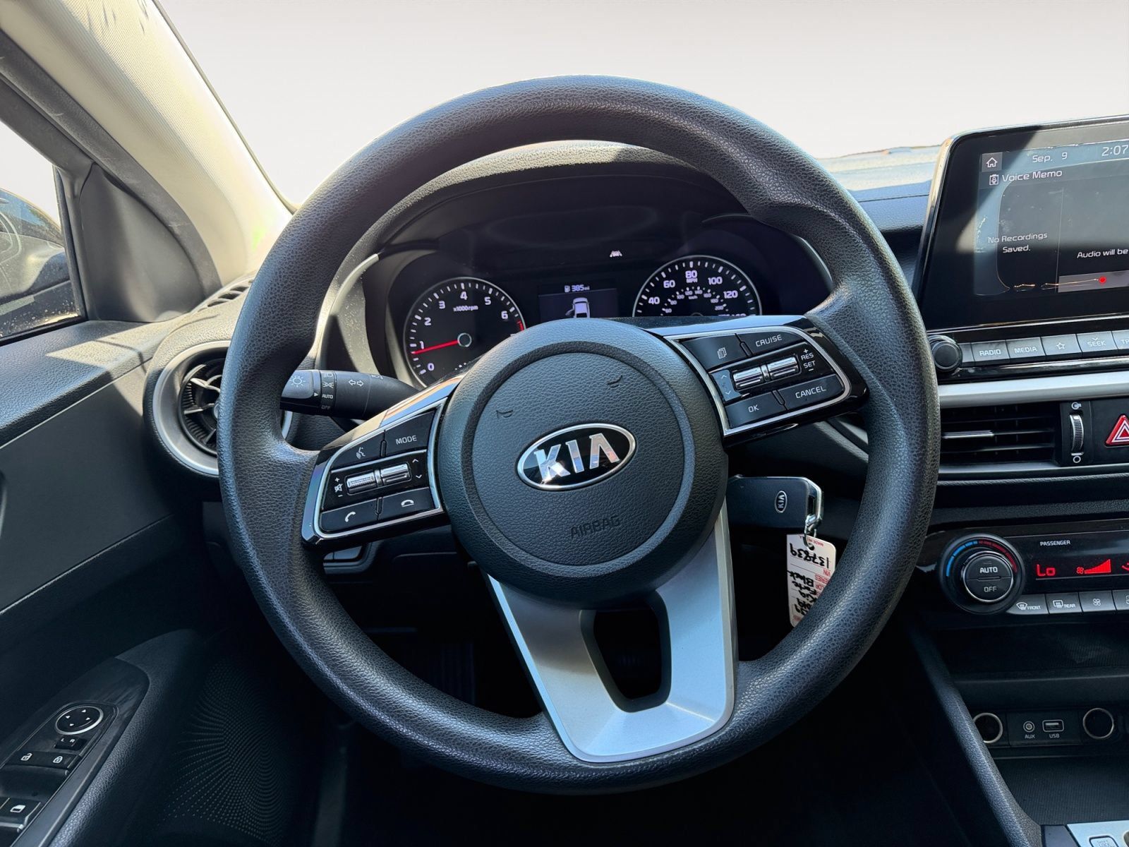 Used 2019 Kia Forte LXS FWD image 12