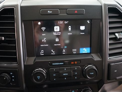 Used 2019 Ford F250 XLT w/ XLT Premium Package AWD/4WD image 36