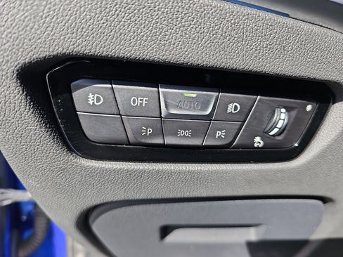 Used 2021 BMW 330e w/ Executive Package image 28