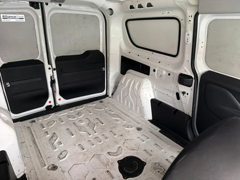 Used 2021 RAM ProMaster City Tradesman FWD image 13