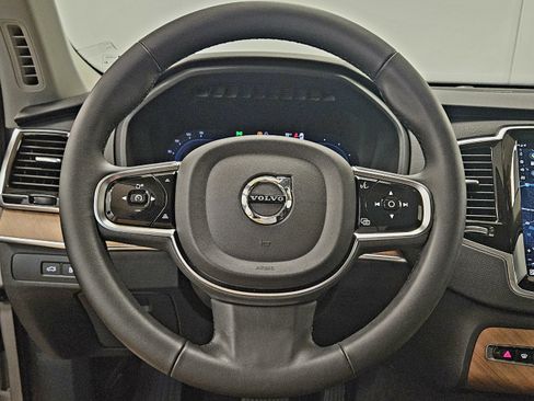 Used 2024 Volvo XC90 T8 Plus w/ Protection Package Premier image 37