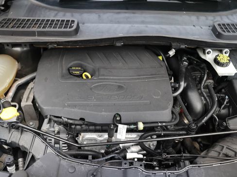 Used 2017 Ford Escape SE AWD/4WD image 33