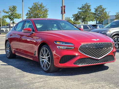Used 2023 Genesis G70 2.0T image 3