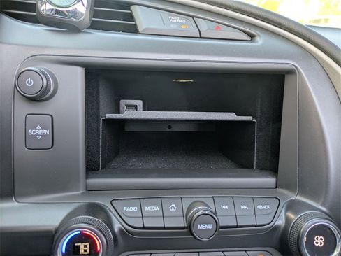 Used 2015 Chevrolet Corvette Stingray Convertible w/ Battery Protection Package image 15