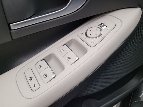 Used 2025 Hyundai Sonata SEL FWD image 27
