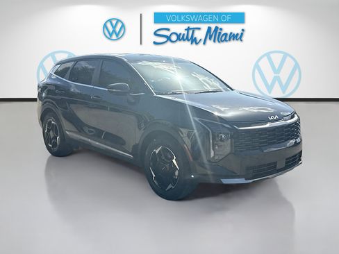 Used 2026 Kia Sportage EX FWD image 1