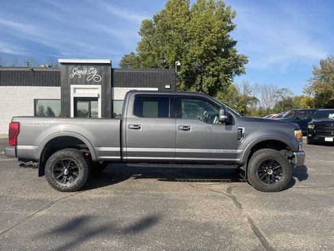 Used 2022 Ford F250 Lariat w/ Tremor Off-Road Package image 3