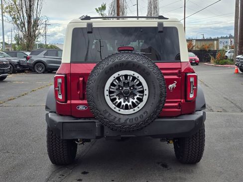 New 2026 Ford Bronco Outer Banks w/ Sasquatch Package AWD/4WD image 6